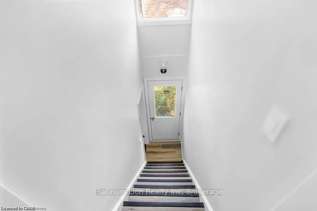 Photo 13 of 87-89 Talbot Street S, Norfolk, Simcoe — HOMEH
