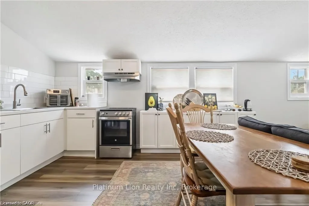 Photo 14 of 87-89 Talbot Street S, Norfolk, Simcoe — HOMEH