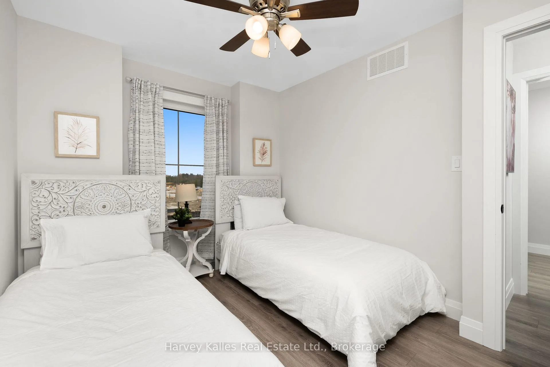 Photo 24 of 129 Red Pine Street, Blue Mountains — HOMEH