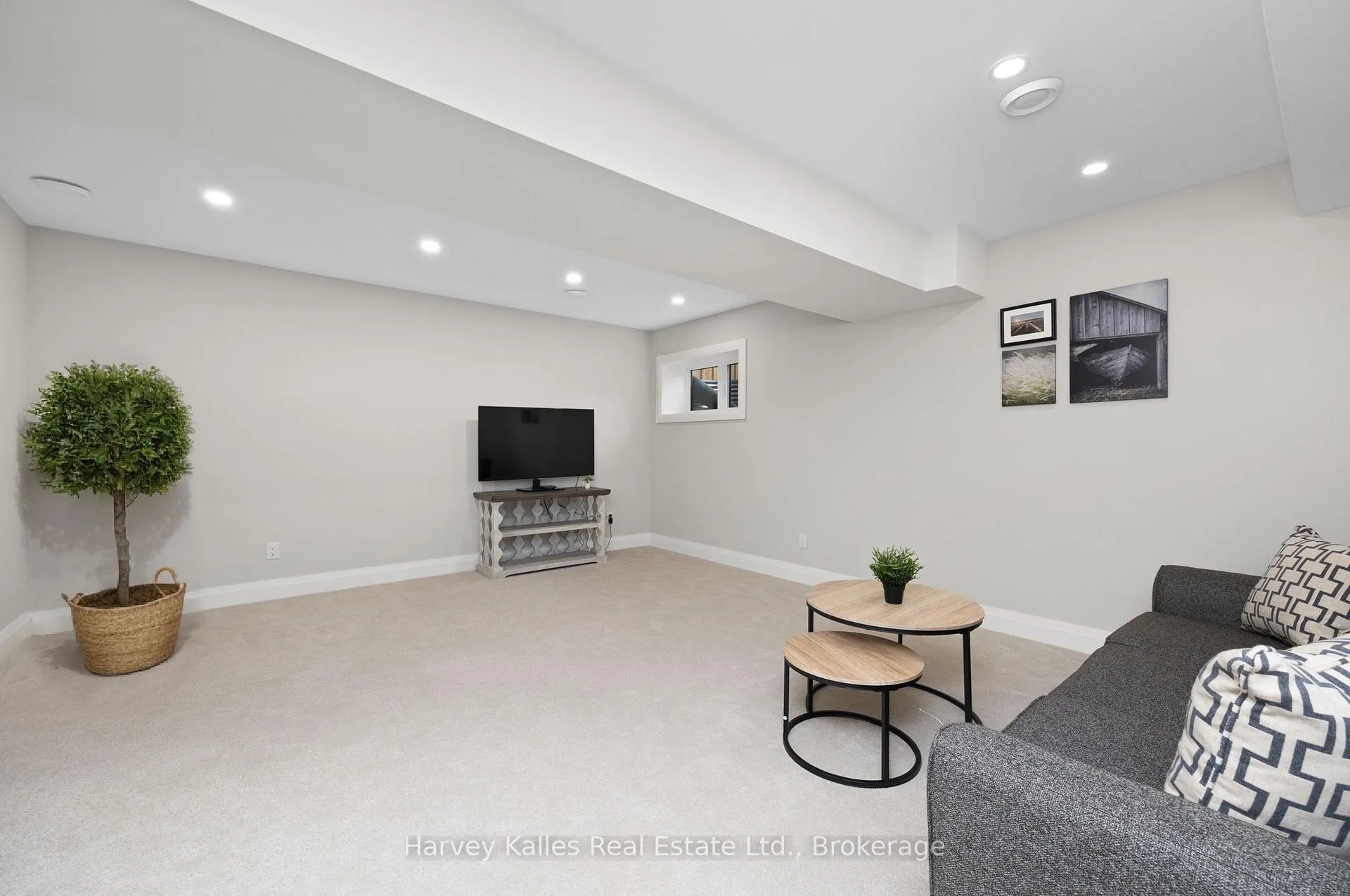 Photo 26 of 129 Red Pine Street, Blue Mountains — HOMEH