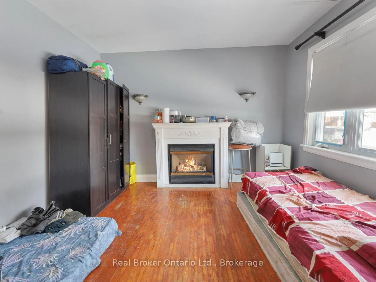 Photo 9 of 28 West 3rd Street, Hamilton, Bonnington — HOMEH