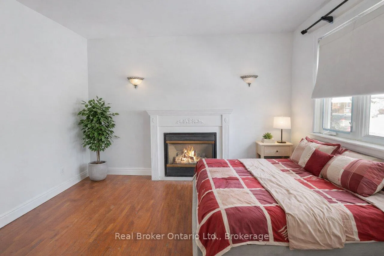 Photo 10 of 28 West 3rd Street, Hamilton, Bonnington — HOMEH