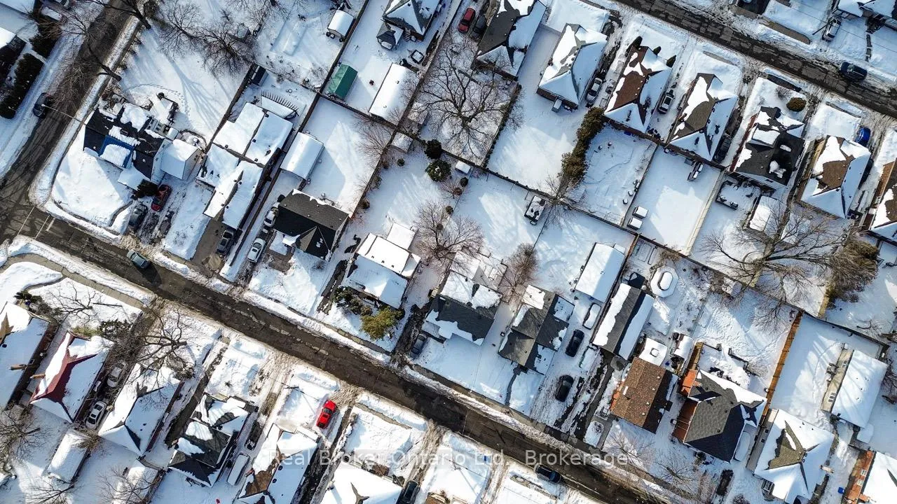 Photo 18 of 28 West 3rd Street, Hamilton, Bonnington — HOMEH