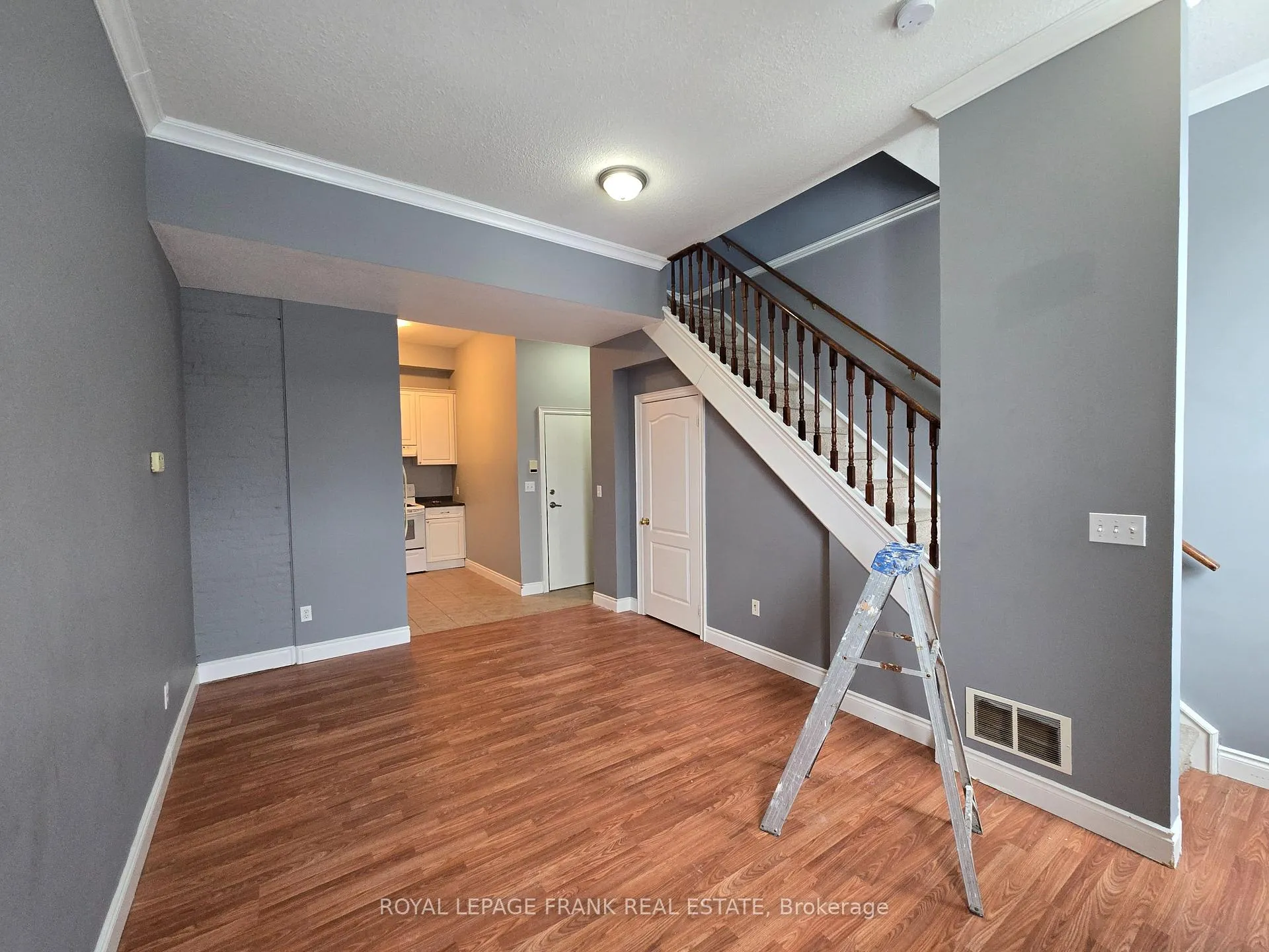 Photo 6 of Unit 208, 54 King Street E, Clarington, Bowmanville — HOMEH