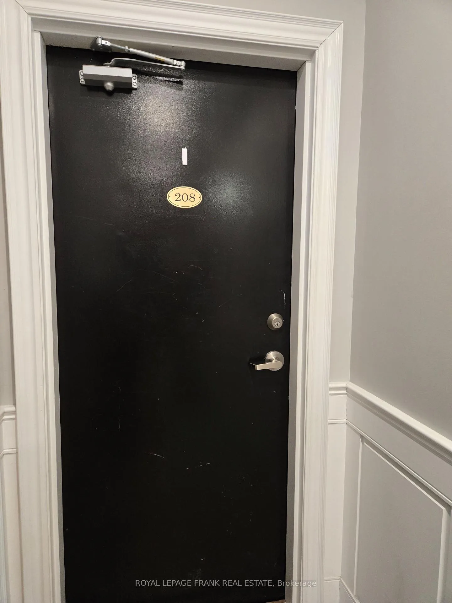 Photo 10 of Unit 208, 54 King Street E, Clarington, Bowmanville — HOMEH