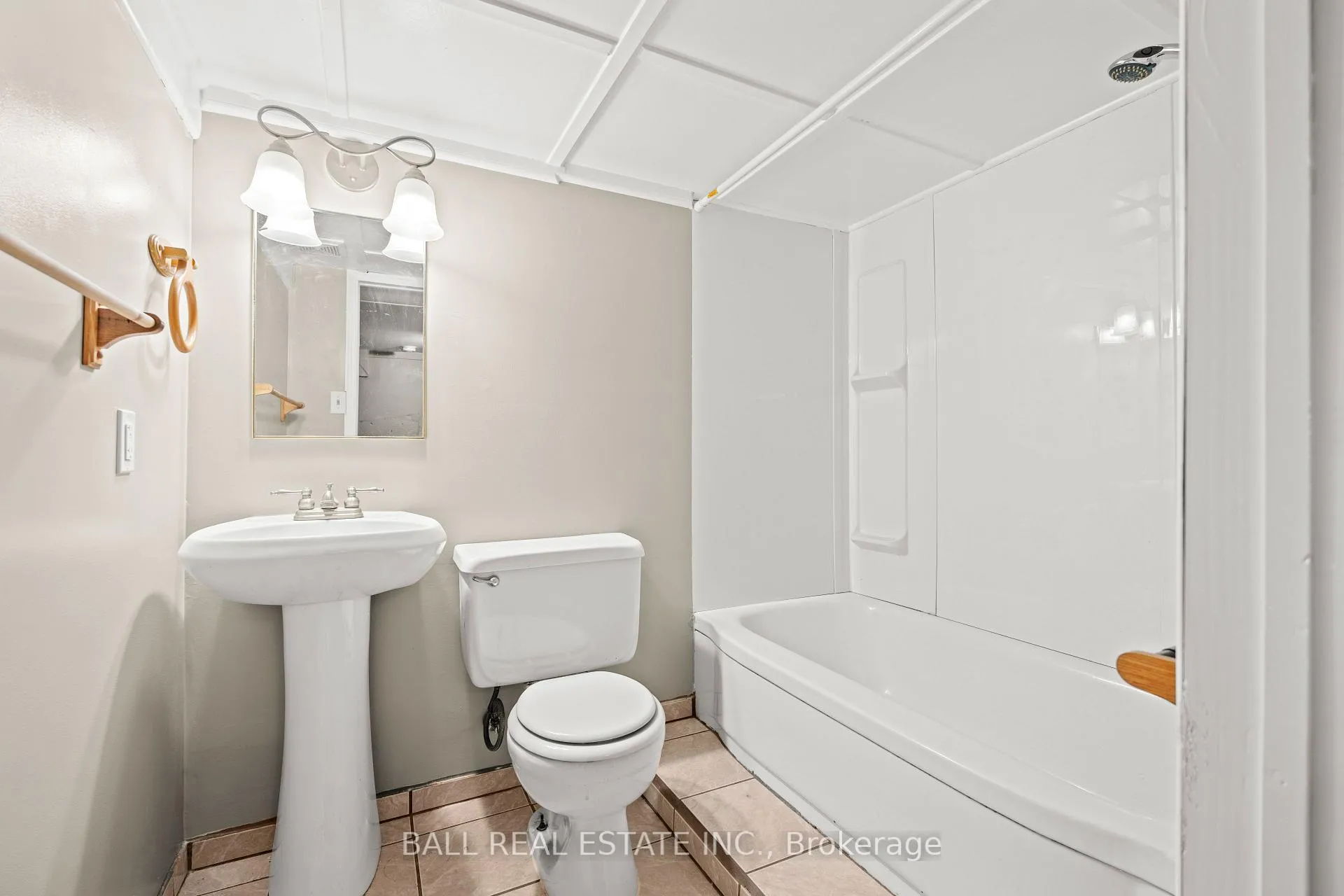 Photo 40 of Unit 9, 996 Sydenham Road, Peterborough, Ashburnham Ward 4 — HOMEH