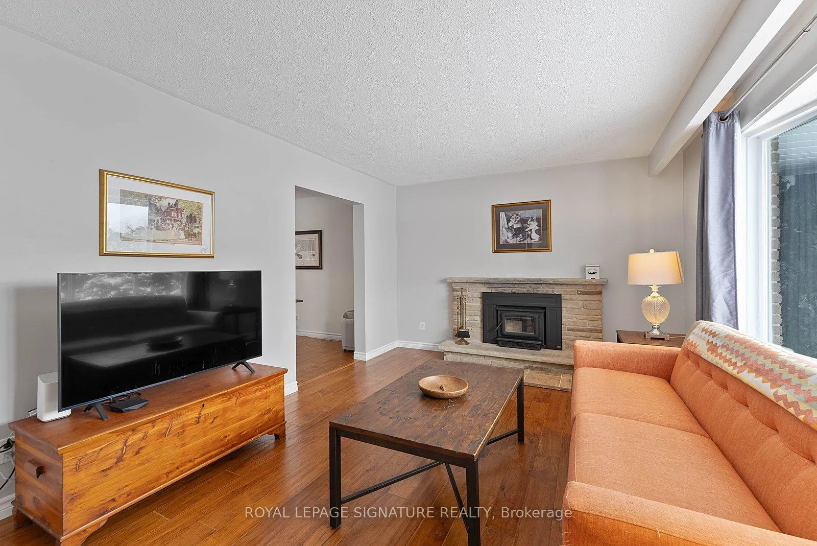Photo 5 of 11 Golf View Drive, Brampton, Brampton East — HOMEH