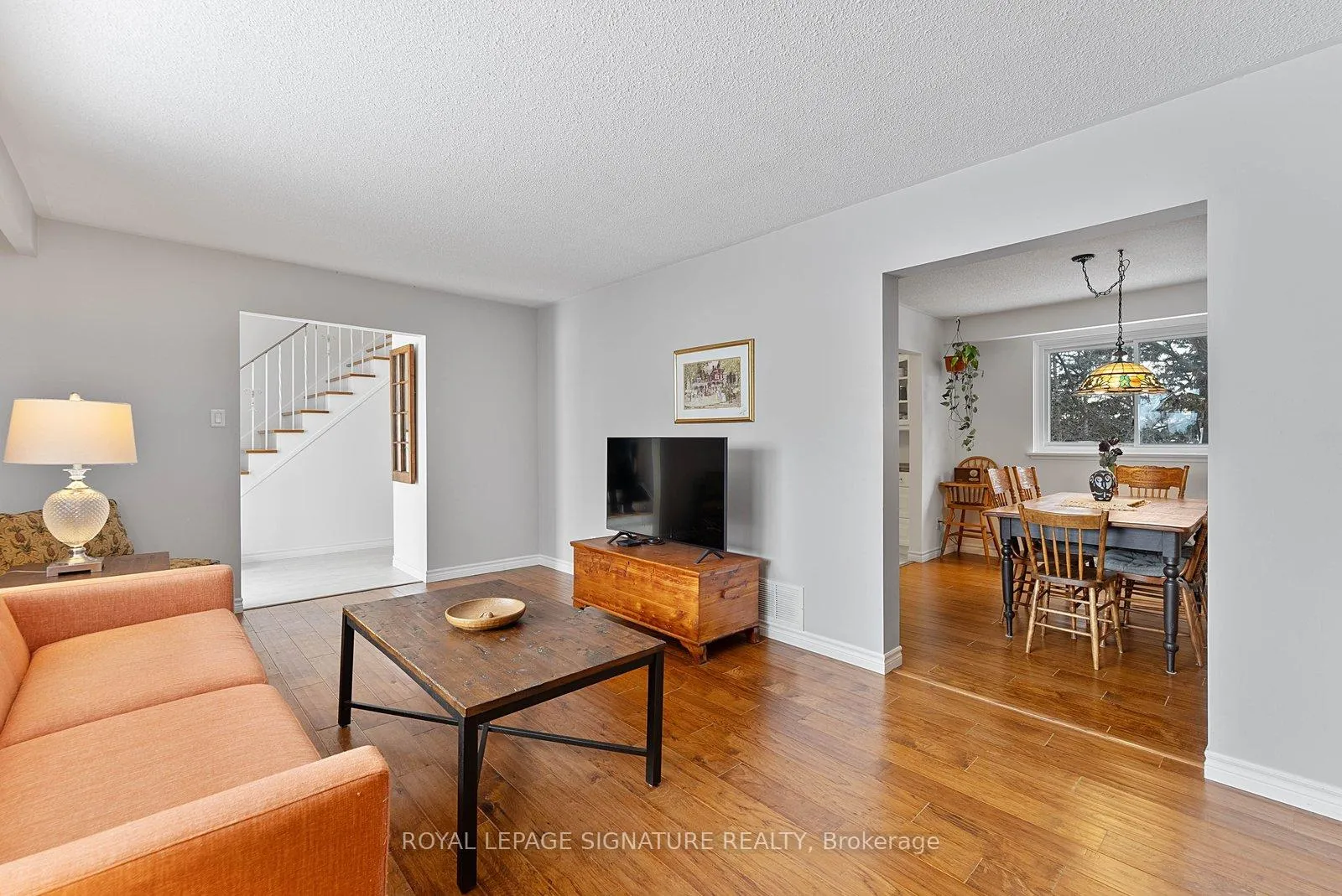 Photo 6 of 11 Golf View Drive, Brampton, Brampton East — HOMEH