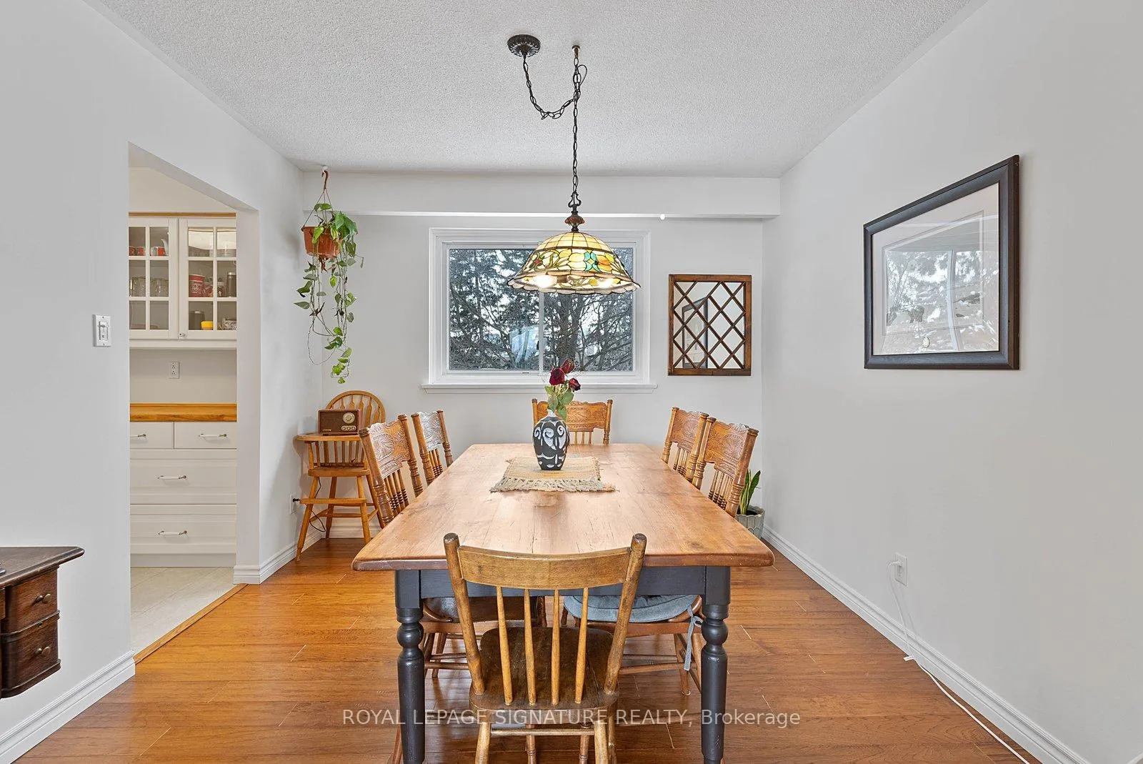 Photo 9 of 11 Golf View Drive, Brampton, Brampton East — HOMEH