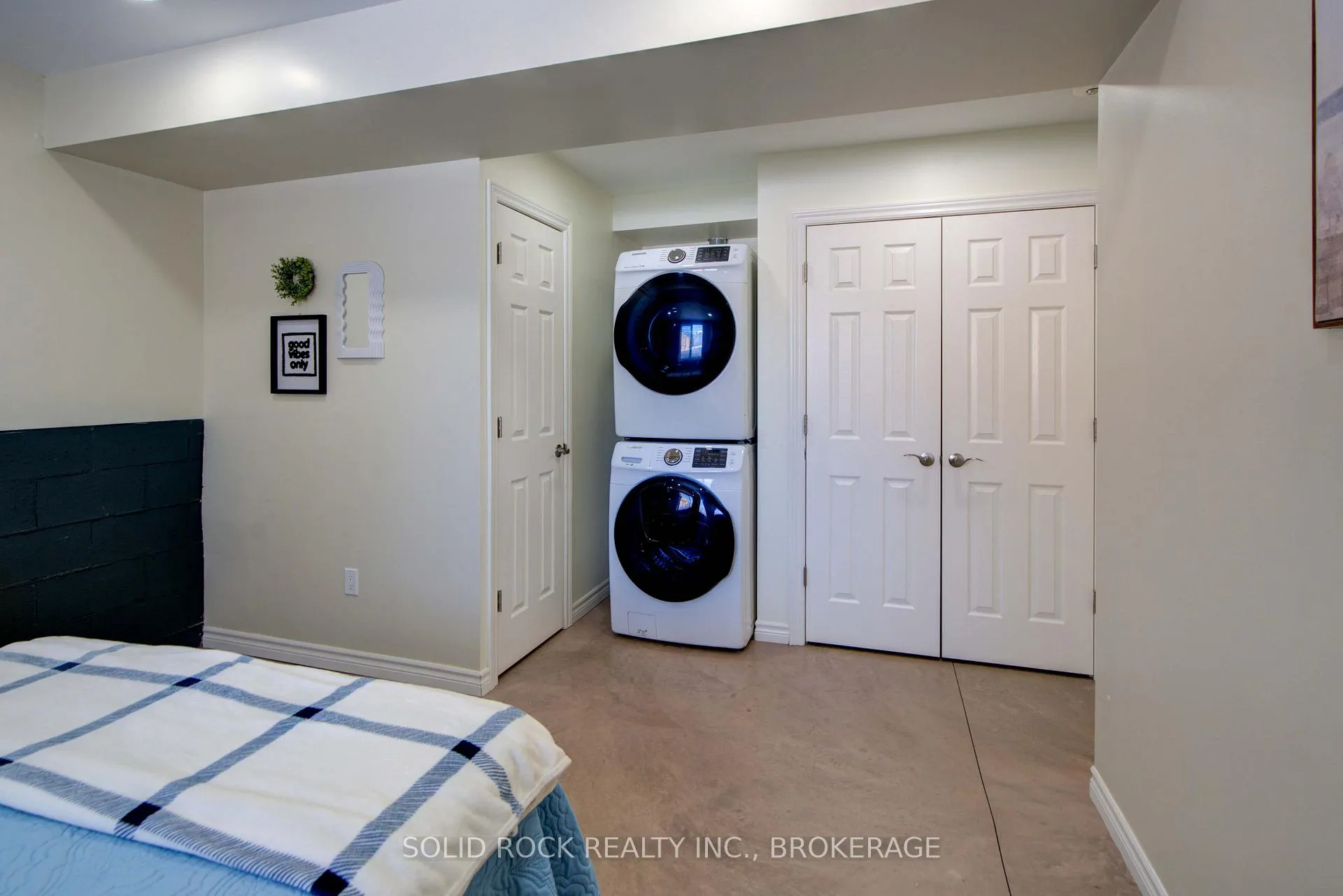 Photo 22 of 30 Fergus Street, Kingston, East of Sir John A. Blvd — HOMEH