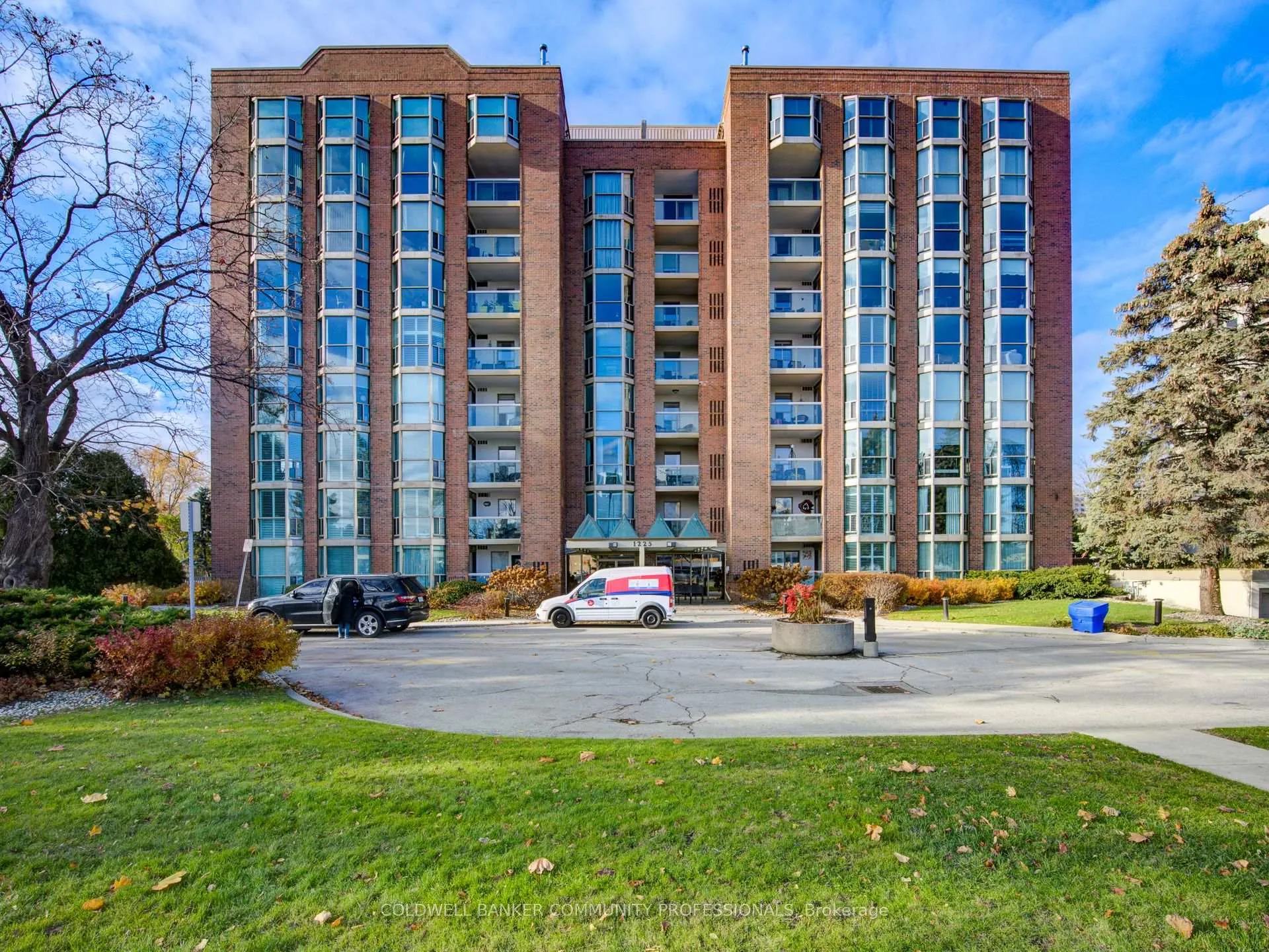 Front of Unit 503, 1225 North Shore Boulevard E