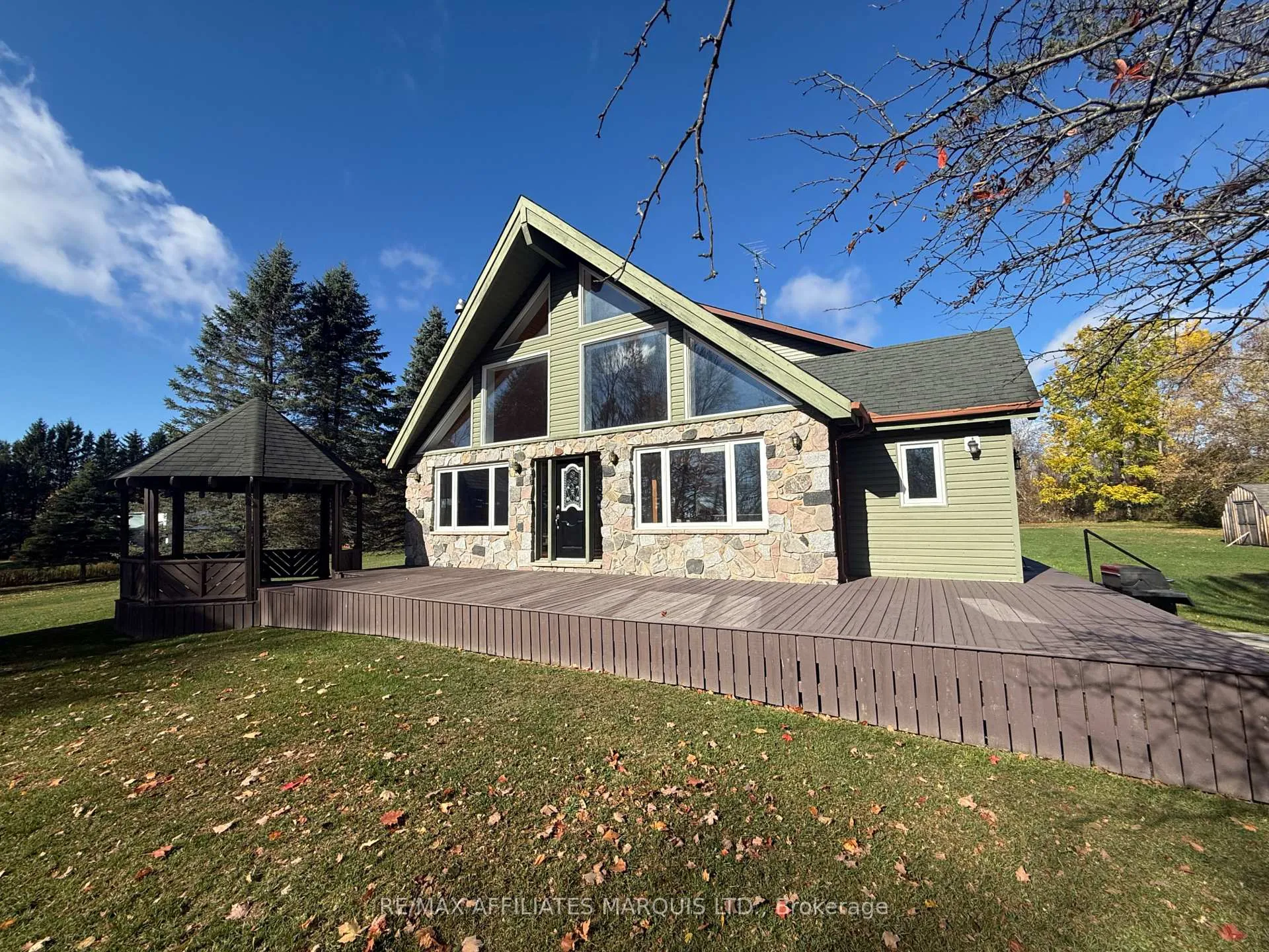 Front of 16855 County Rd 18