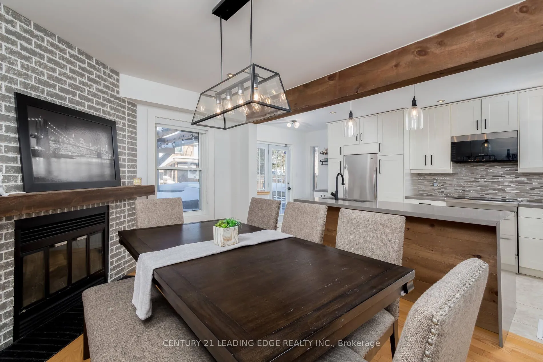 Photo 12 of 13 Gordon Court, Barrie, West Bayfield — HOMEH