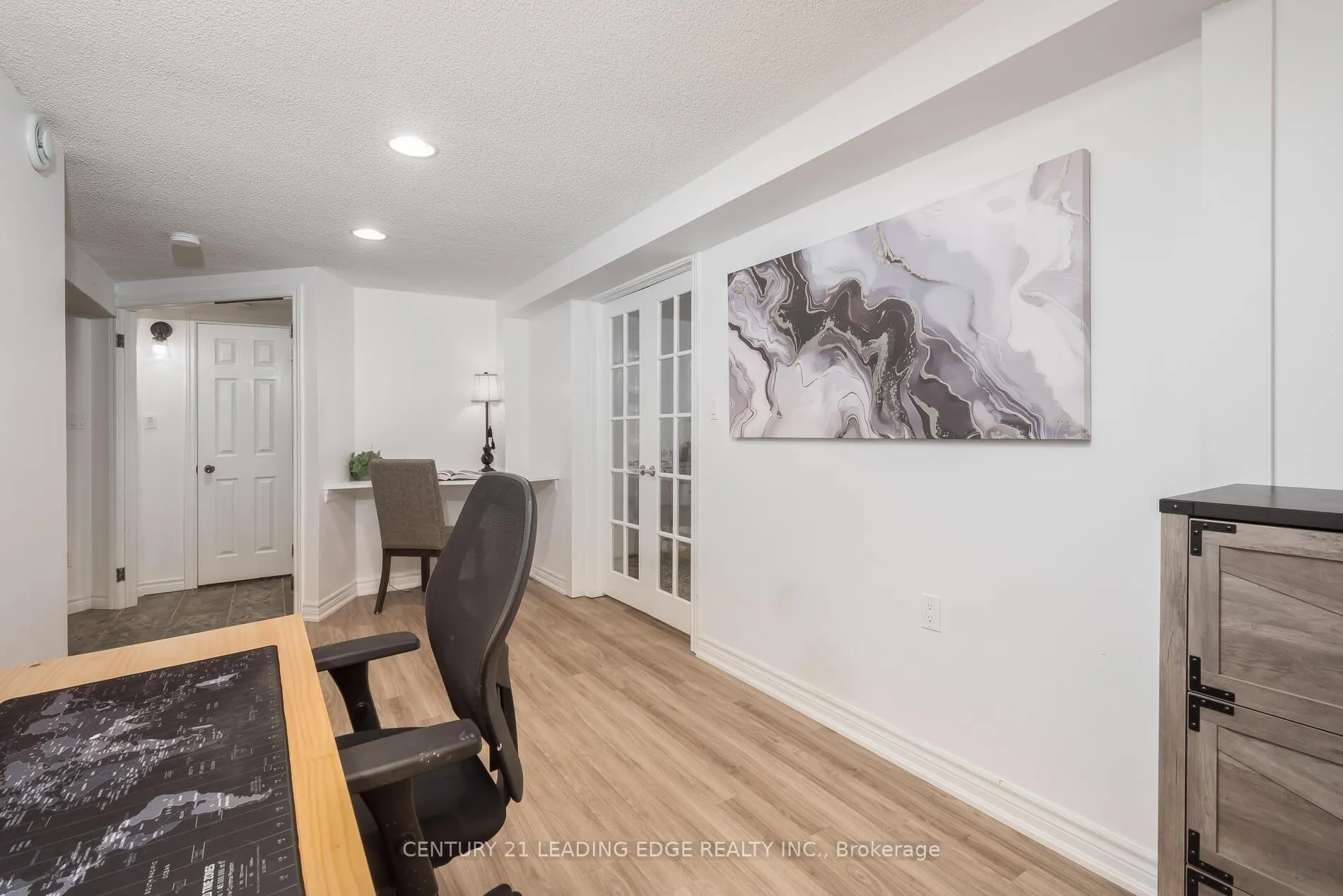 Photo 27 of 13 Gordon Court, Barrie, West Bayfield — HOMEH
