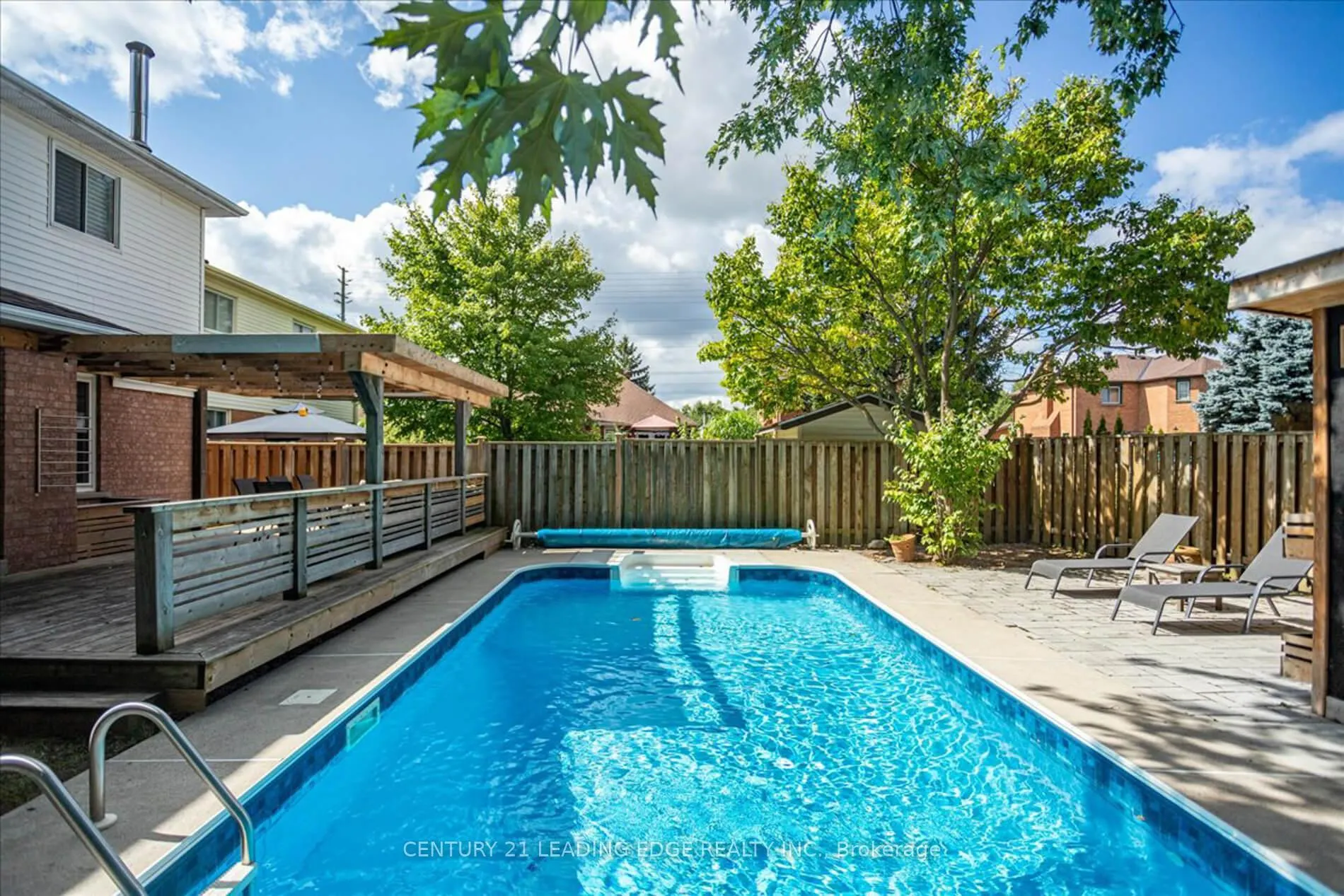 Photo 32 of 13 Gordon Court, Barrie, West Bayfield — HOMEH