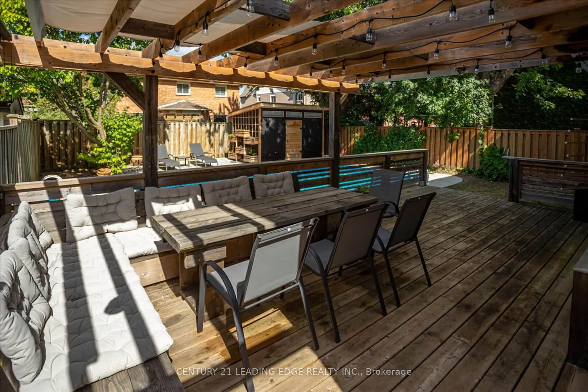 Photo 37 of 13 Gordon Court, Barrie, West Bayfield — HOMEH