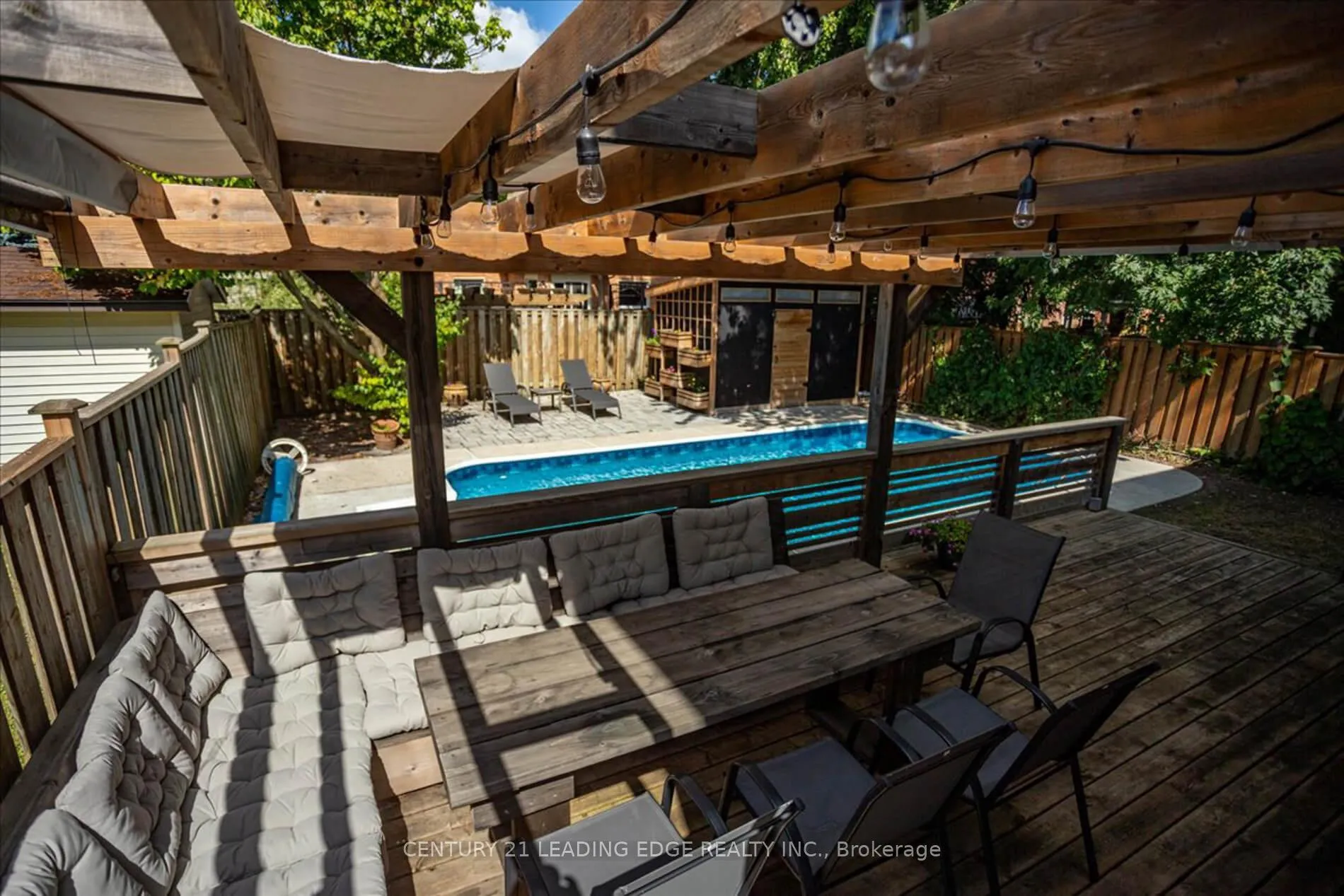 Photo 38 of 13 Gordon Court, Barrie, West Bayfield — HOMEH