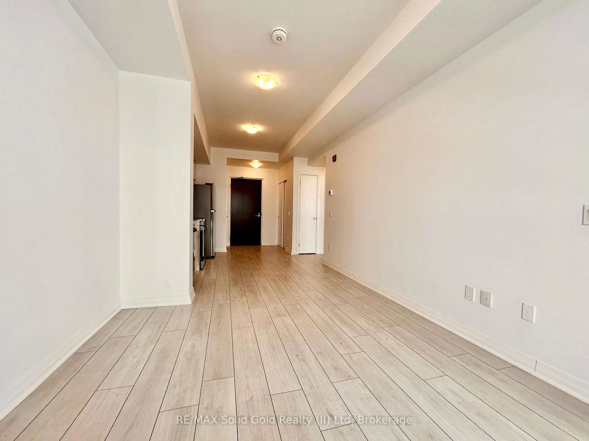 Photo 4 of Unit 610, 101 Golden Eagle Road, Waterloo — HOMEH