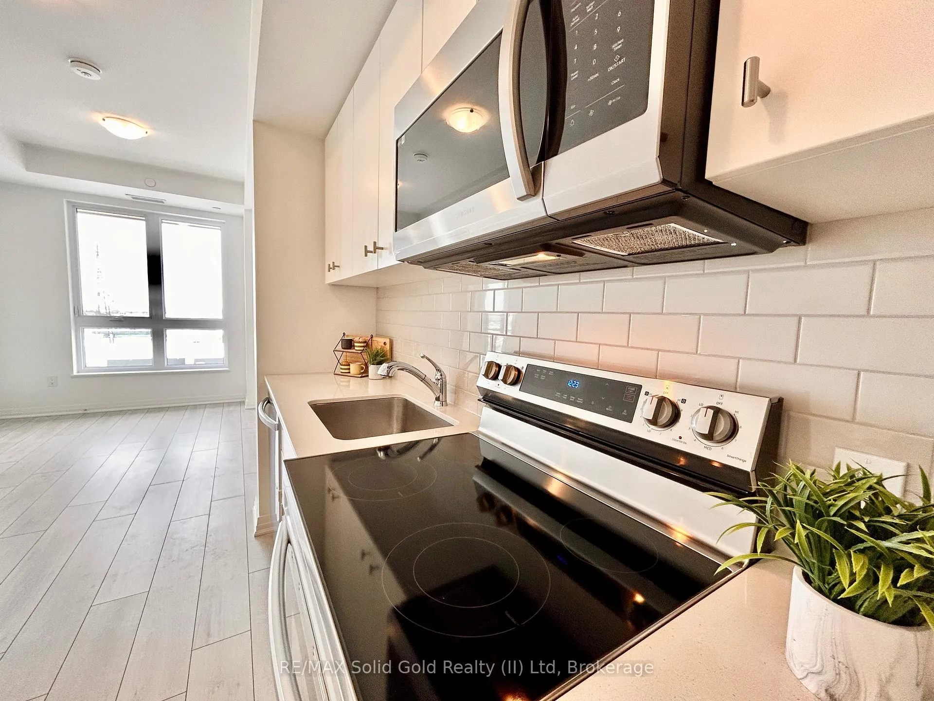 Photo 14 of Unit 610, 101 Golden Eagle Road, Waterloo — HOMEH