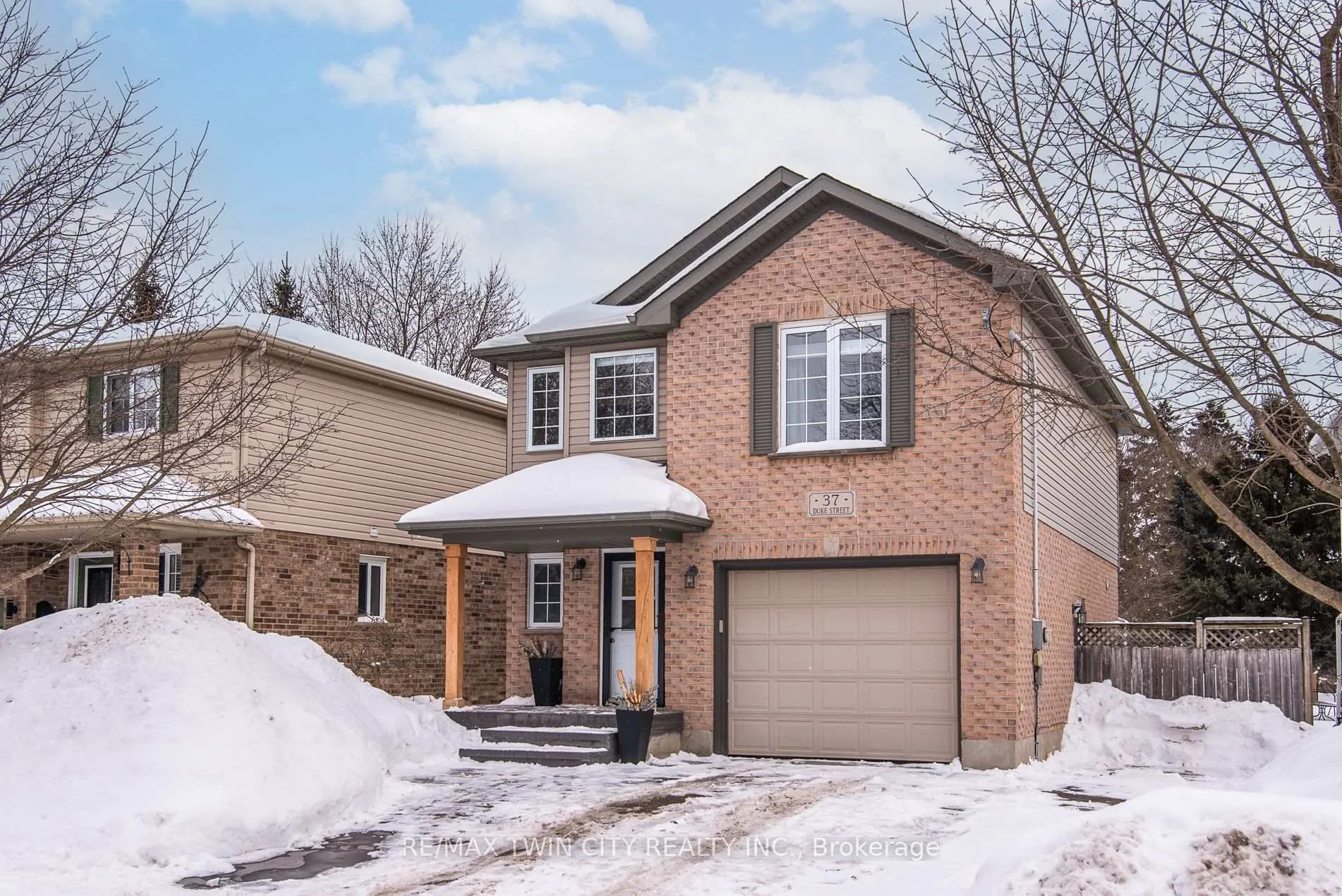 Photo 1 of 37 Duke Street, Waterloo — HOMEH