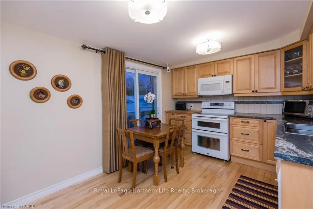 Photo 10 of 581 Banner Avenue, North Bay, Ferris — HOMEH