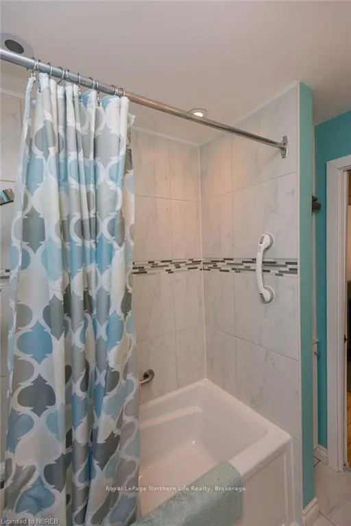 Photo 20 of 581 Banner Avenue, North Bay, Ferris — HOMEH