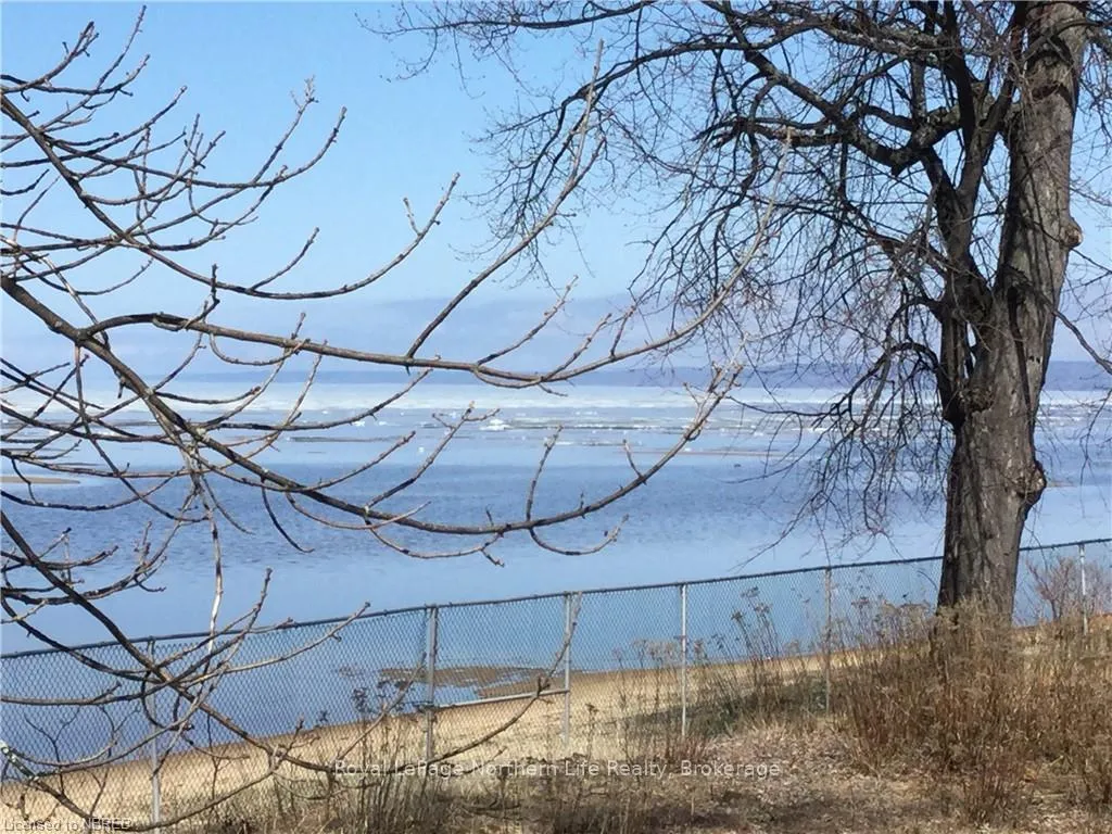 Photo 33 of 581 Banner Avenue, North Bay, Ferris — HOMEH