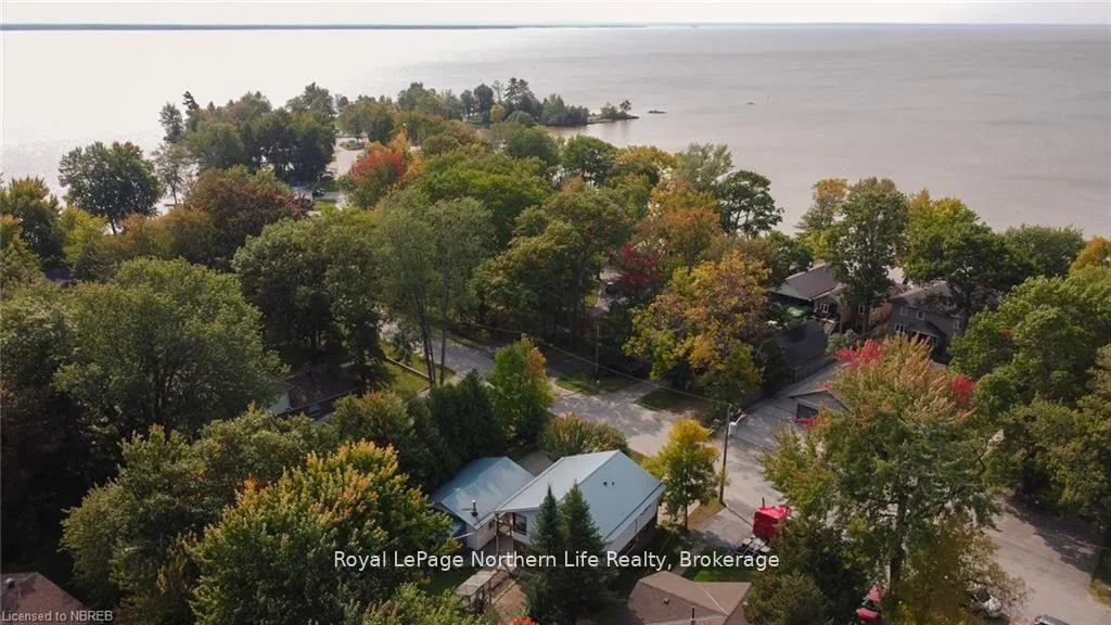 Photo 35 of 581 Banner Avenue, North Bay, Ferris — HOMEH