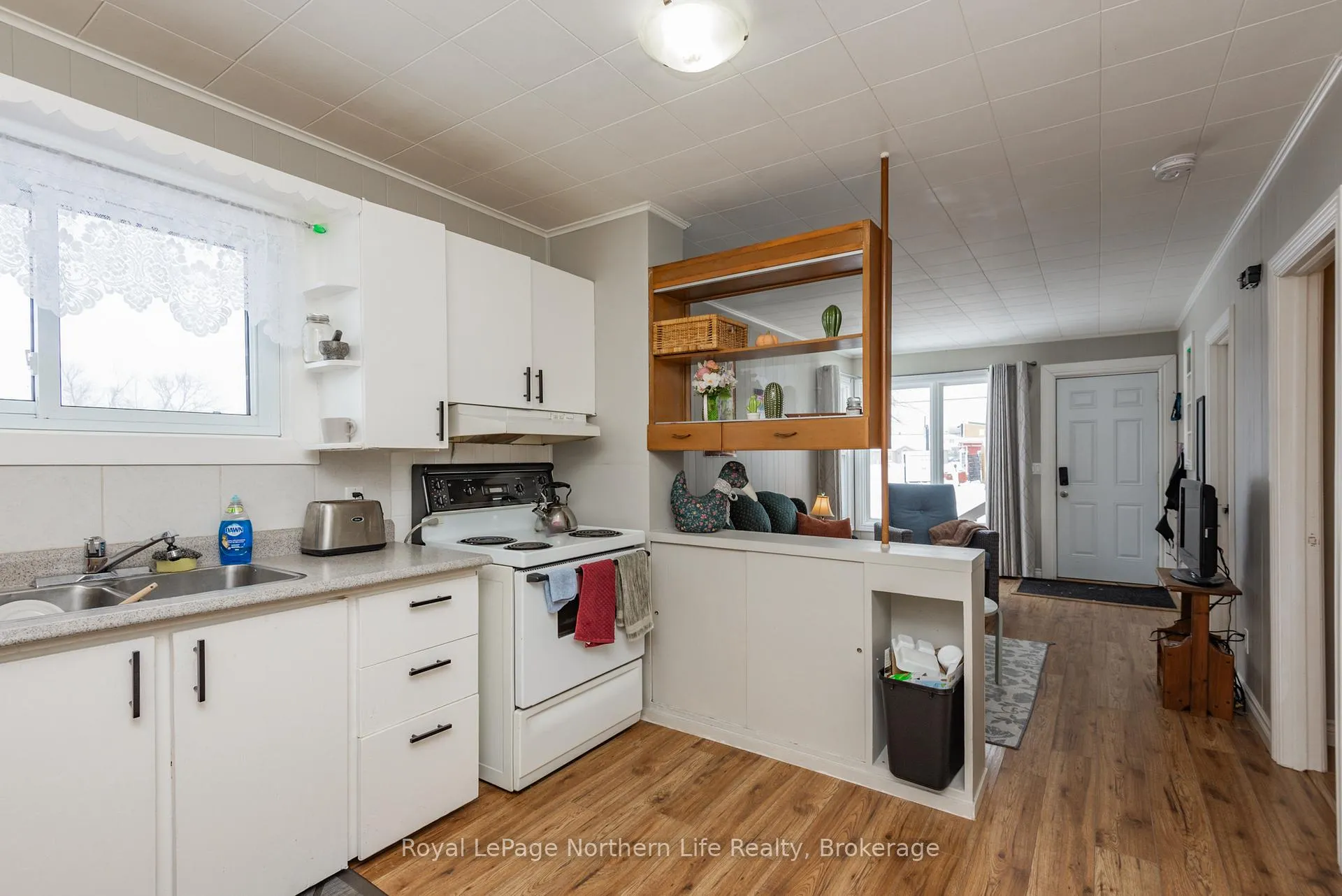 Photo 37 of 581 Banner Avenue, North Bay, Ferris — HOMEH