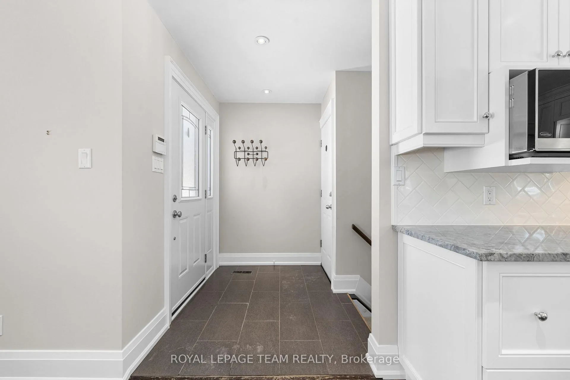 Photo 5 of 1667 River Road, Ottawa, Manotick East to Manotick Station — HOMEH