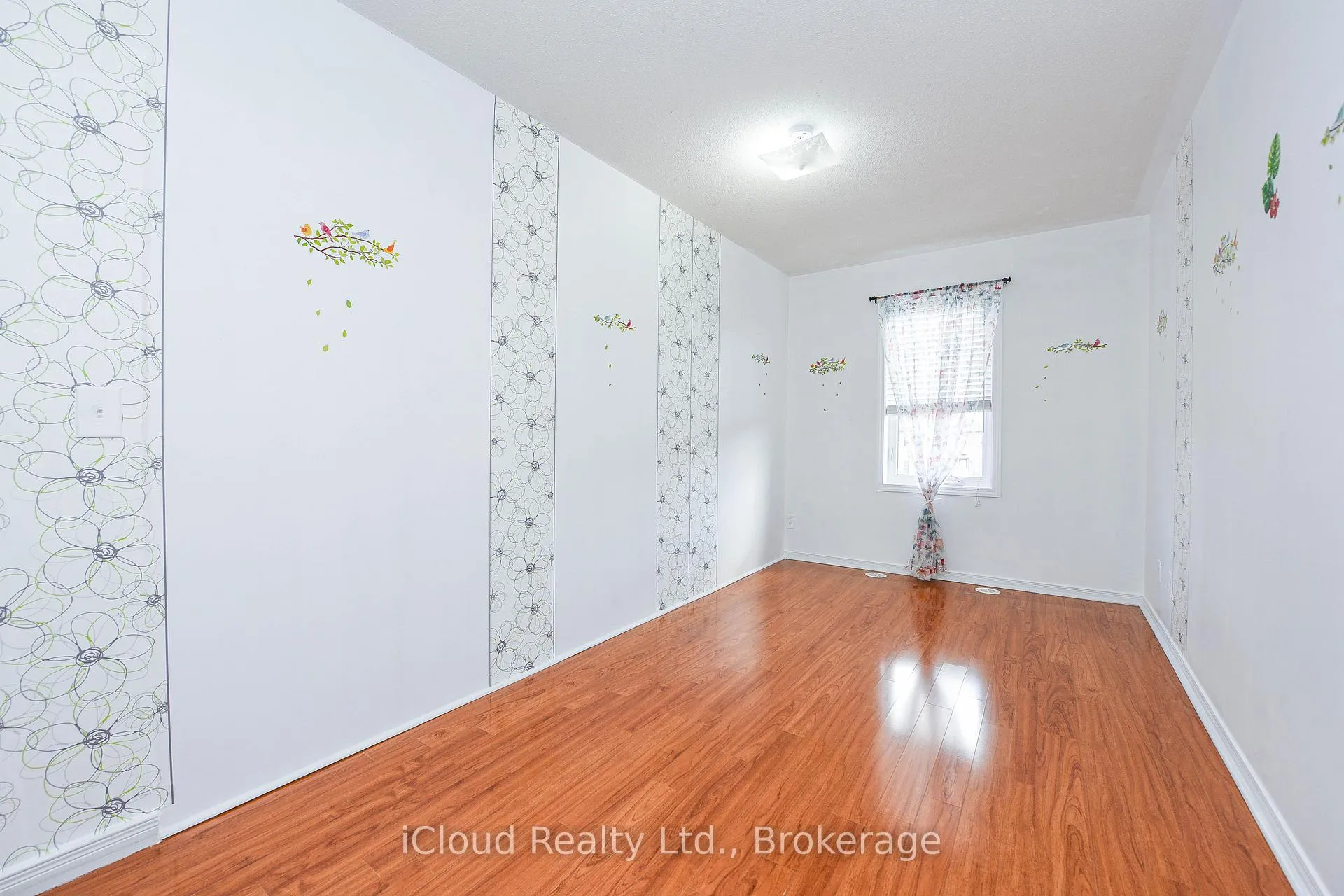 Photo 18 of 103 Cedar Lake Crescent, Brampton, Bram West — HOMEH