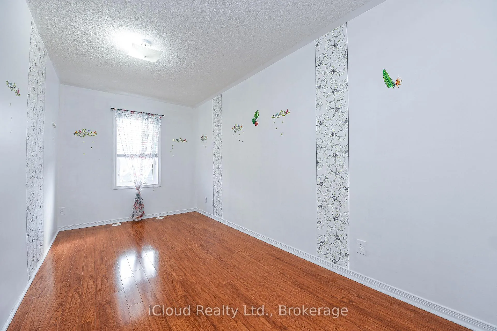 Photo 21 of 103 Cedar Lake Crescent, Brampton, Bram West — HOMEH