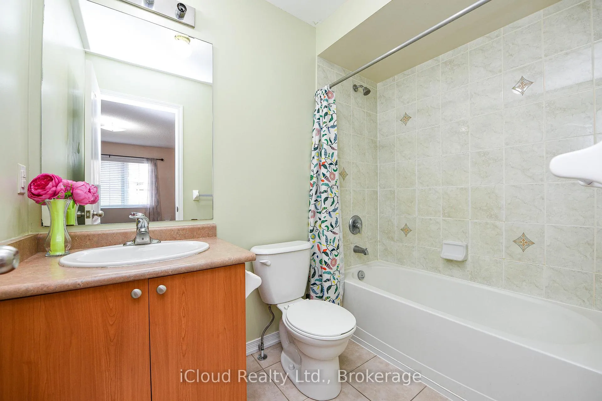 Photo 23 of 103 Cedar Lake Crescent, Brampton, Bram West — HOMEH