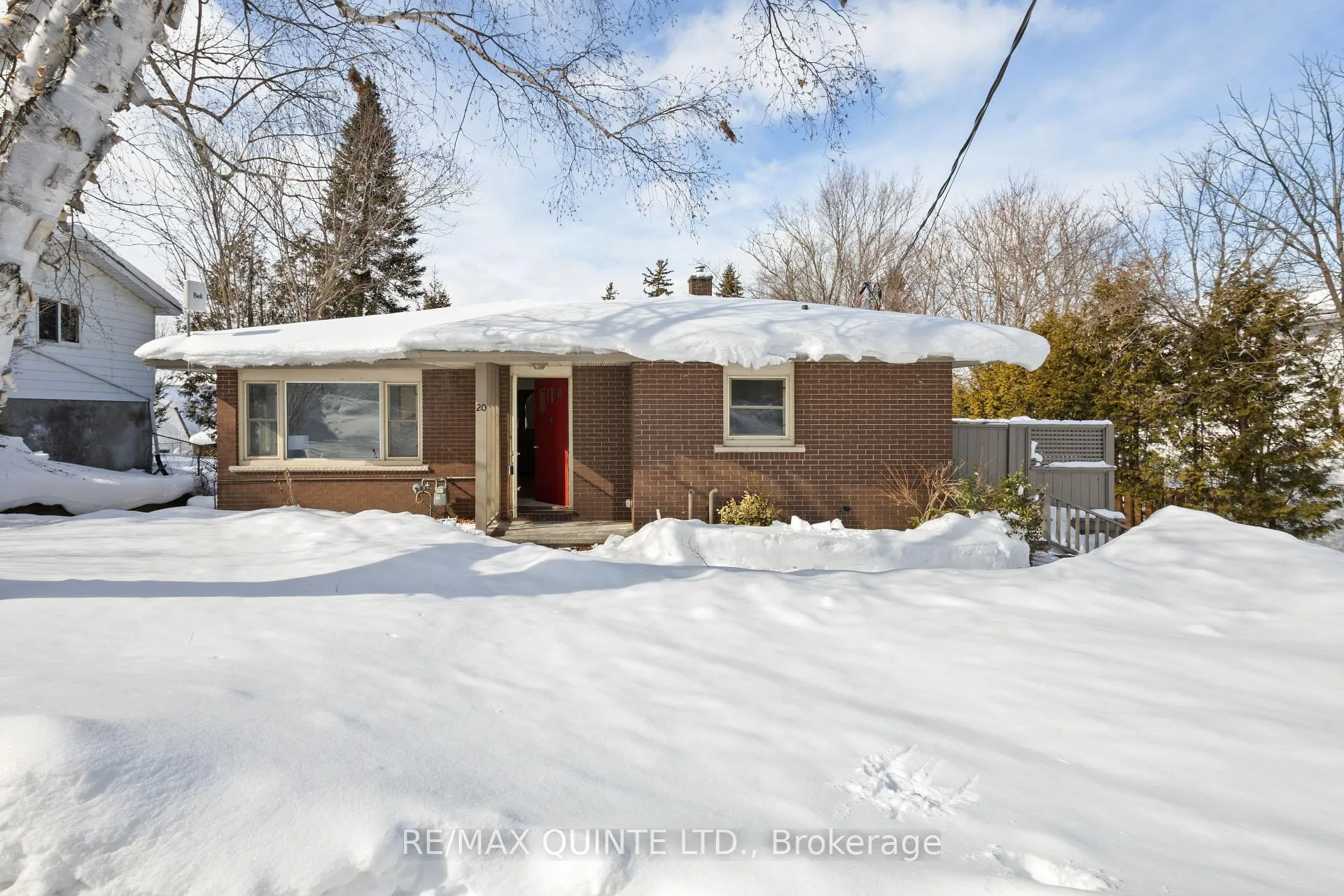 Photo 5 of 20 Prospect Avenue, Prince Edward County, Picton Ward — HOMEH