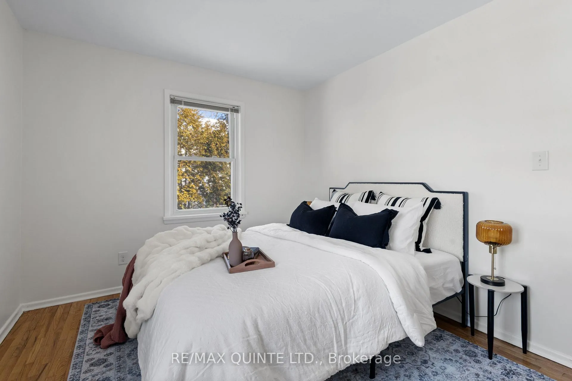 Photo 23 of 20 Prospect Avenue, Prince Edward County, Picton Ward — HOMEH