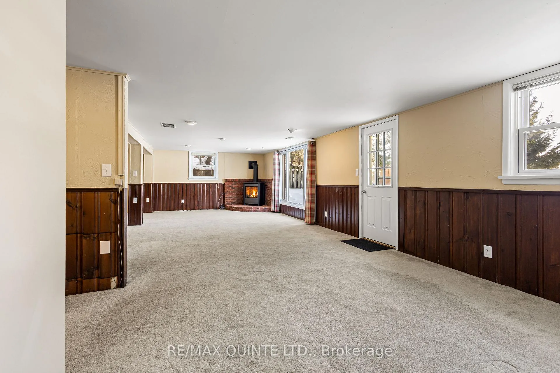 Photo 36 of 20 Prospect Avenue, Prince Edward County, Picton Ward — HOMEH