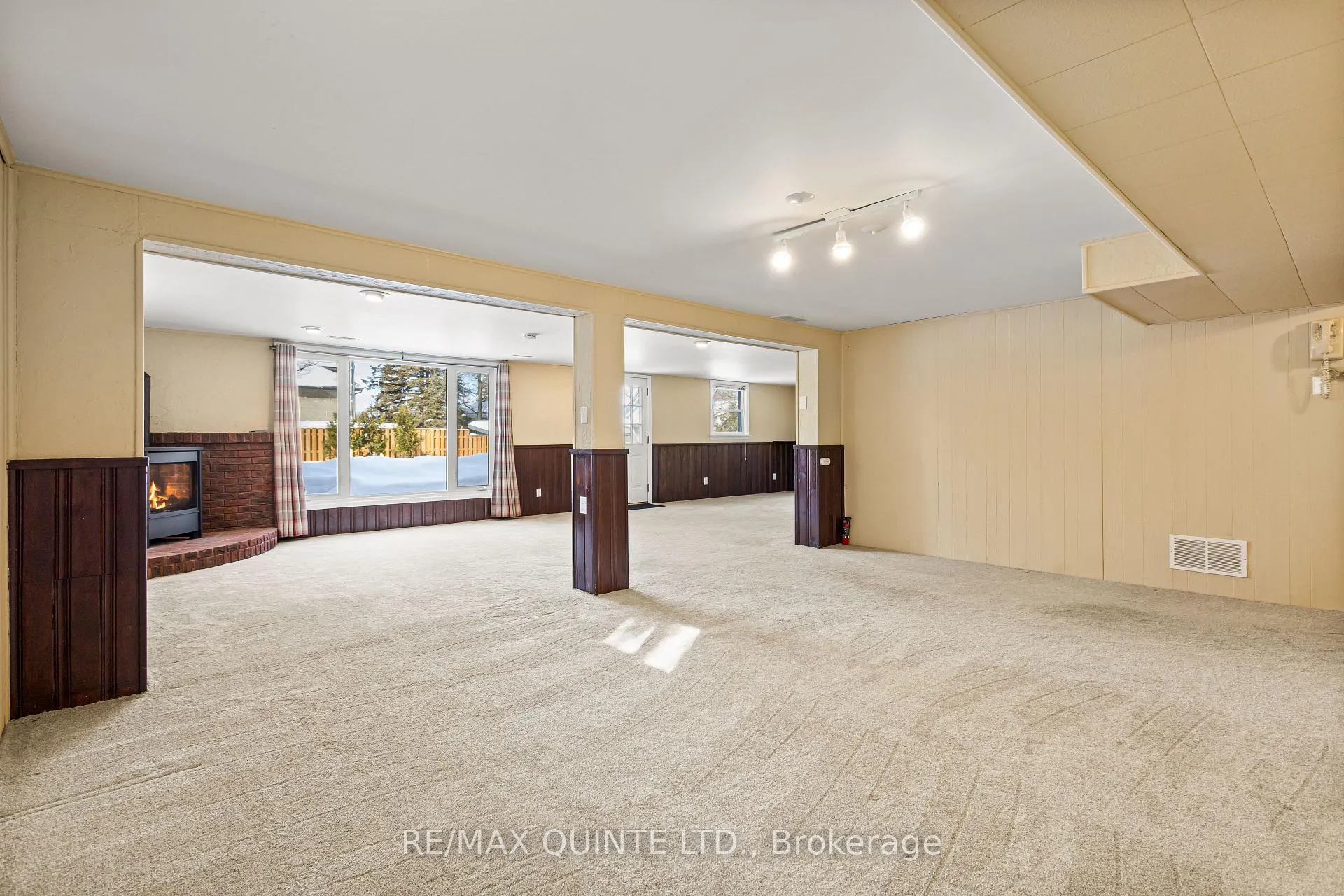 Photo 37 of 20 Prospect Avenue, Prince Edward County, Picton Ward — HOMEH