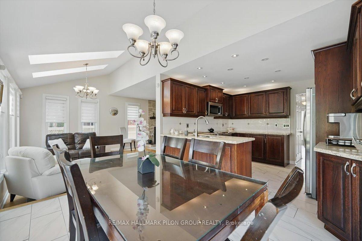 Photo 13 of 54 Fardon Way, Ottawa, Hunt Club Park — HOMEH