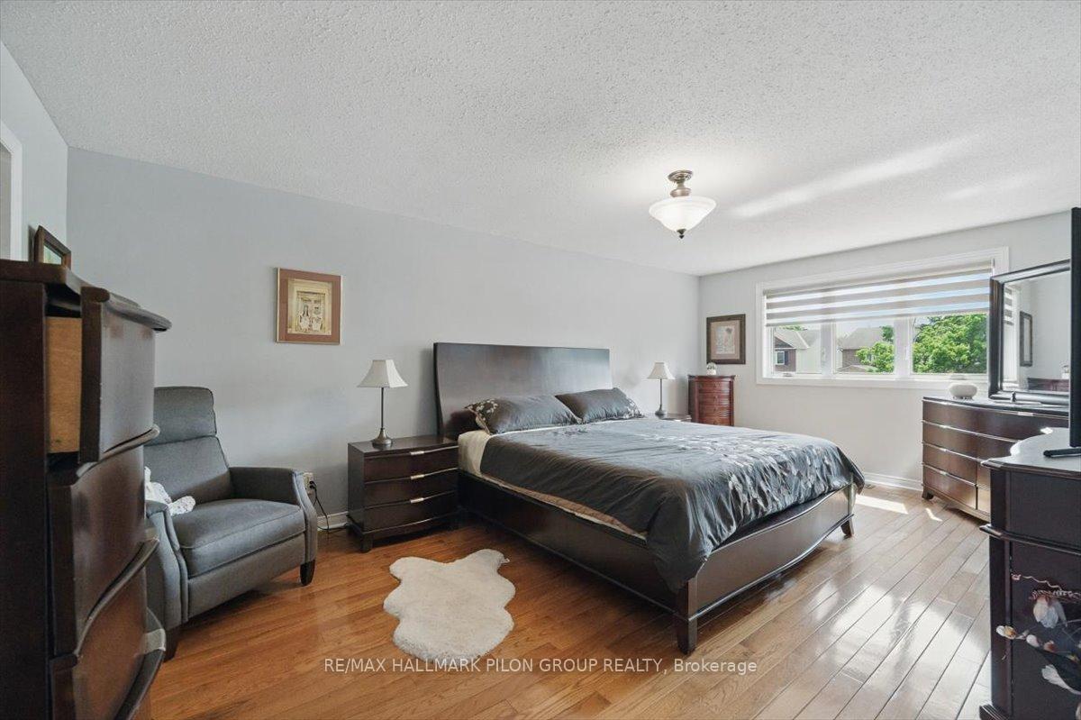 Photo 19 of 54 Fardon Way, Ottawa, Hunt Club Park — HOMEH