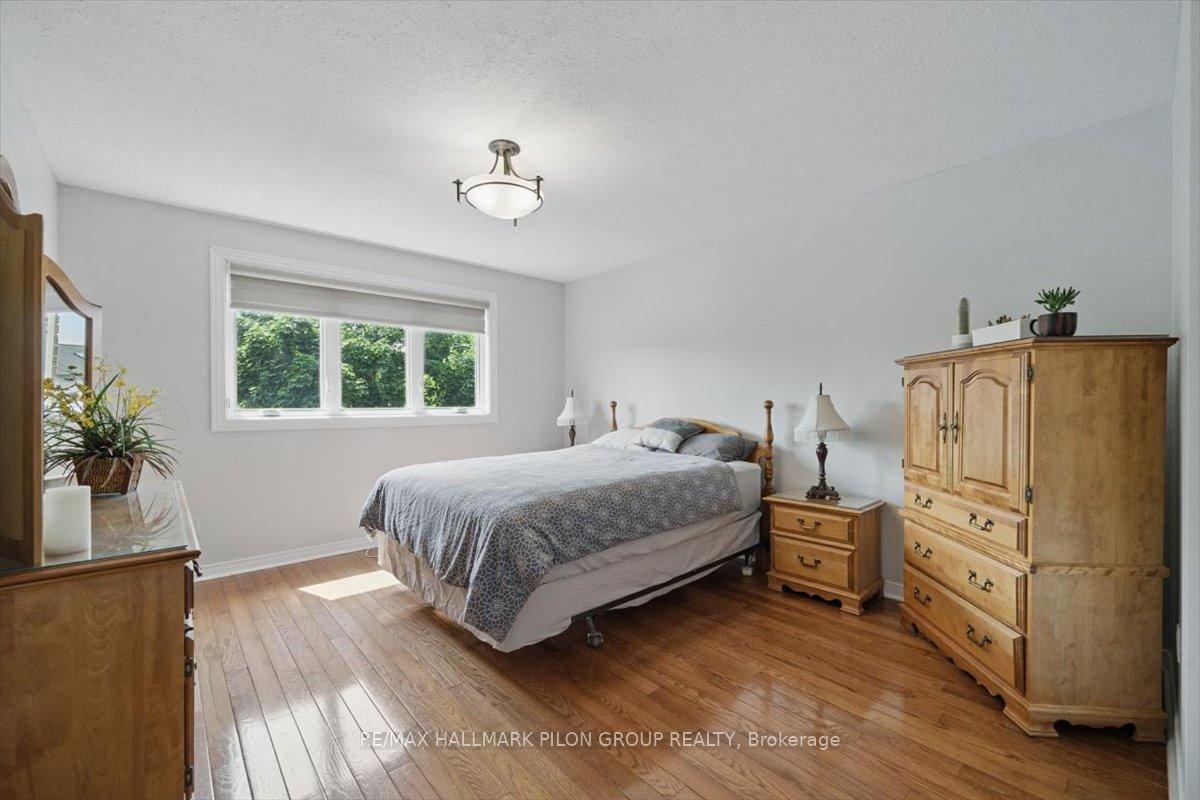 Photo 22 of 54 Fardon Way, Ottawa, Hunt Club Park — HOMEH