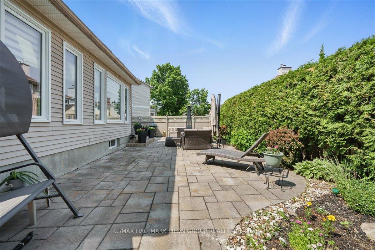 Photo 30 of 54 Fardon Way, Ottawa, Hunt Club Park — HOMEH
