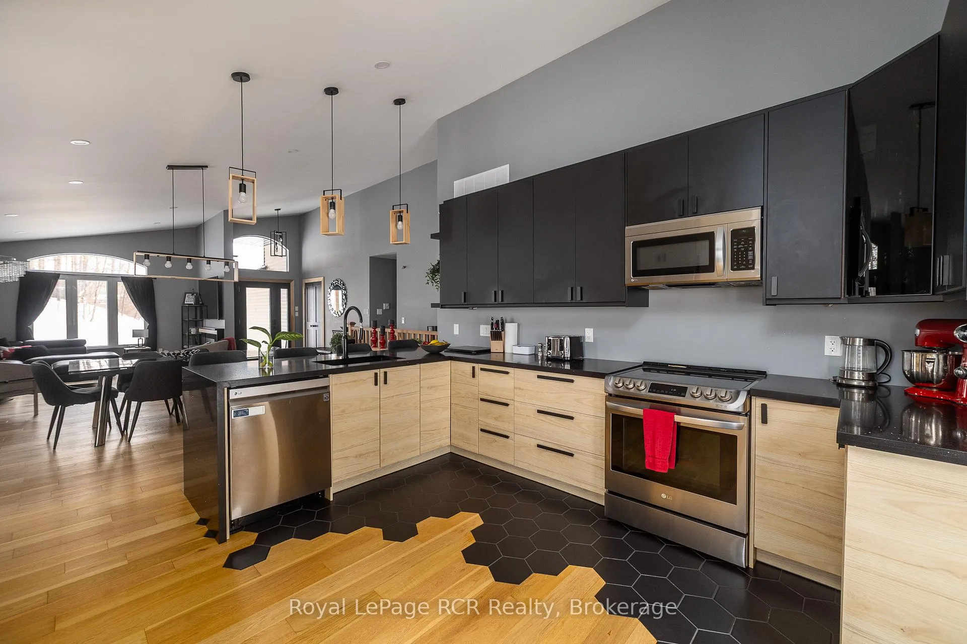 Photo 8 of 167 Prince Street, Grey Highlands — HOMEH
