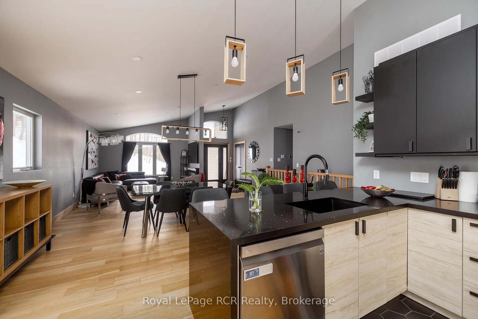 Photo 10 of 167 Prince Street, Grey Highlands — HOMEH