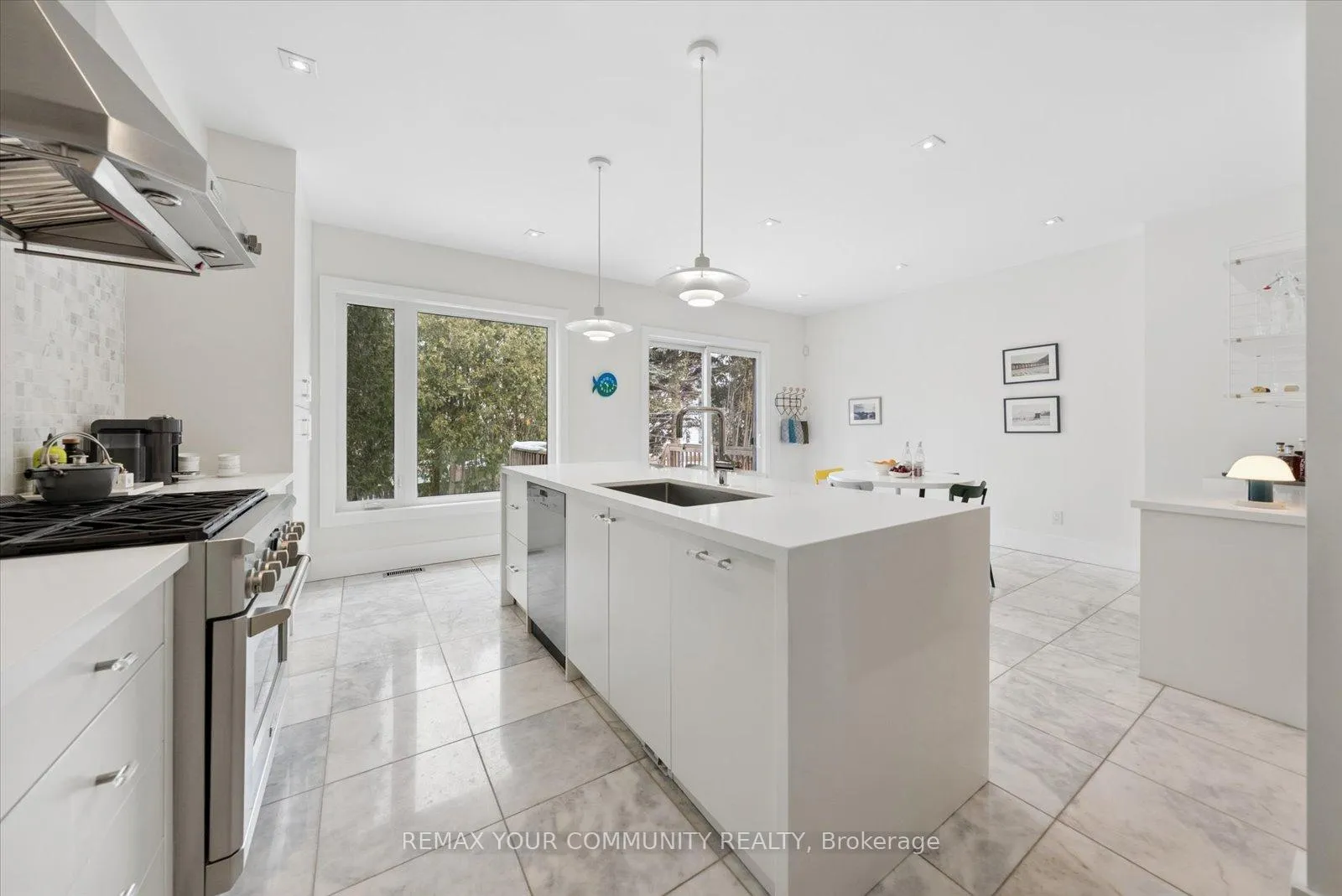 Photo 12 of 498 Melrose Avenue, Toronto, Bedford Park-Nortown — HOMEH