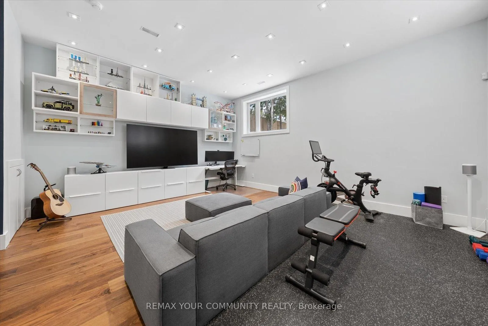 Photo 38 of 498 Melrose Avenue, Toronto, Bedford Park-Nortown — HOMEH