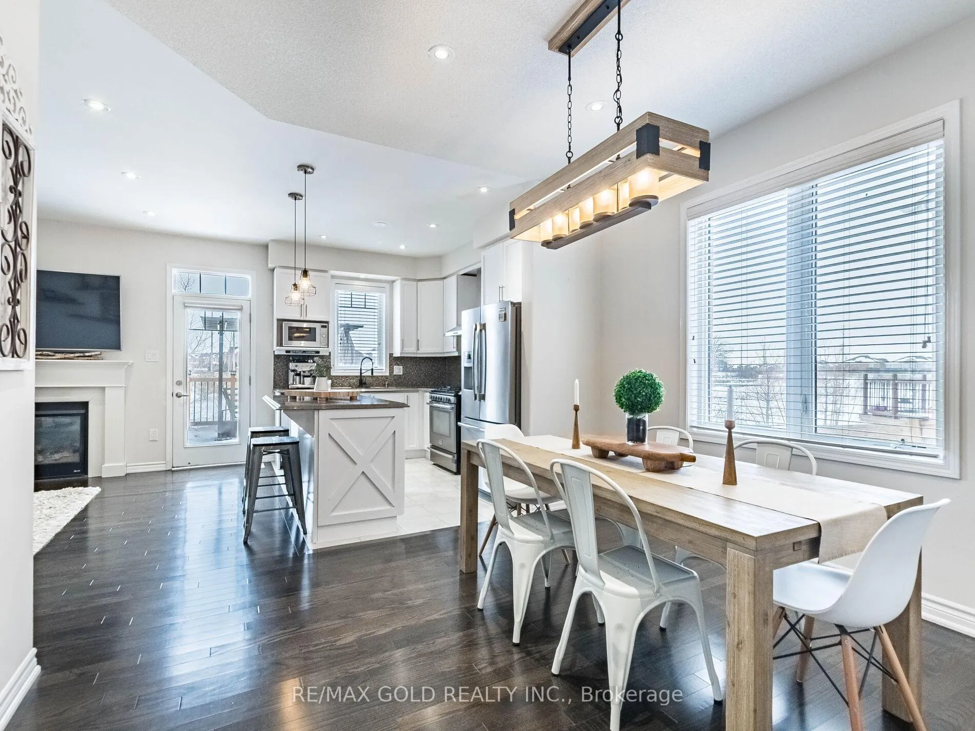 Photo 5 of 9 Polstar Road, Brampton, Northwest Brampton — HOMEH