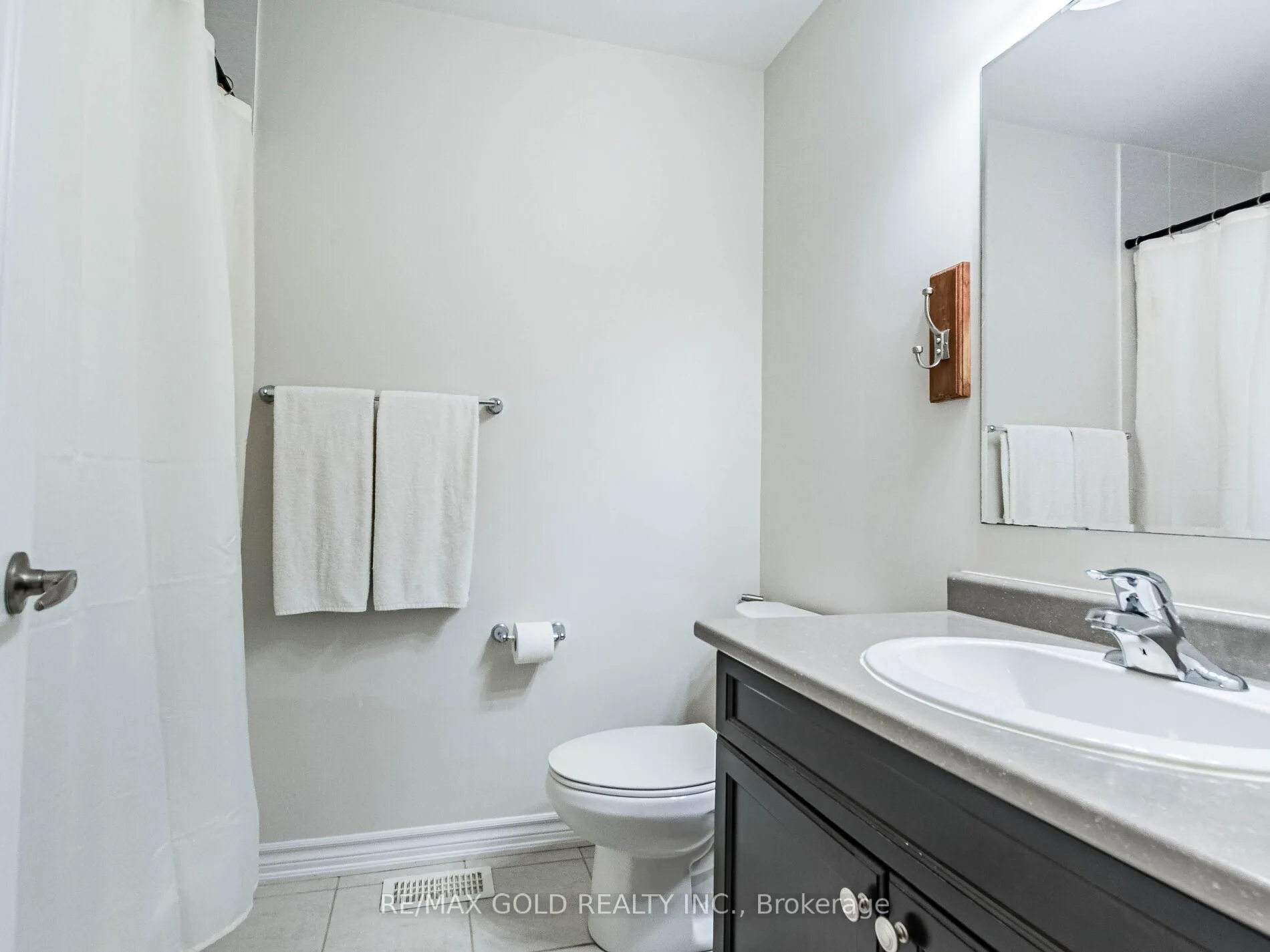 Photo 26 of 9 Polstar Road, Brampton, Northwest Brampton — HOMEH