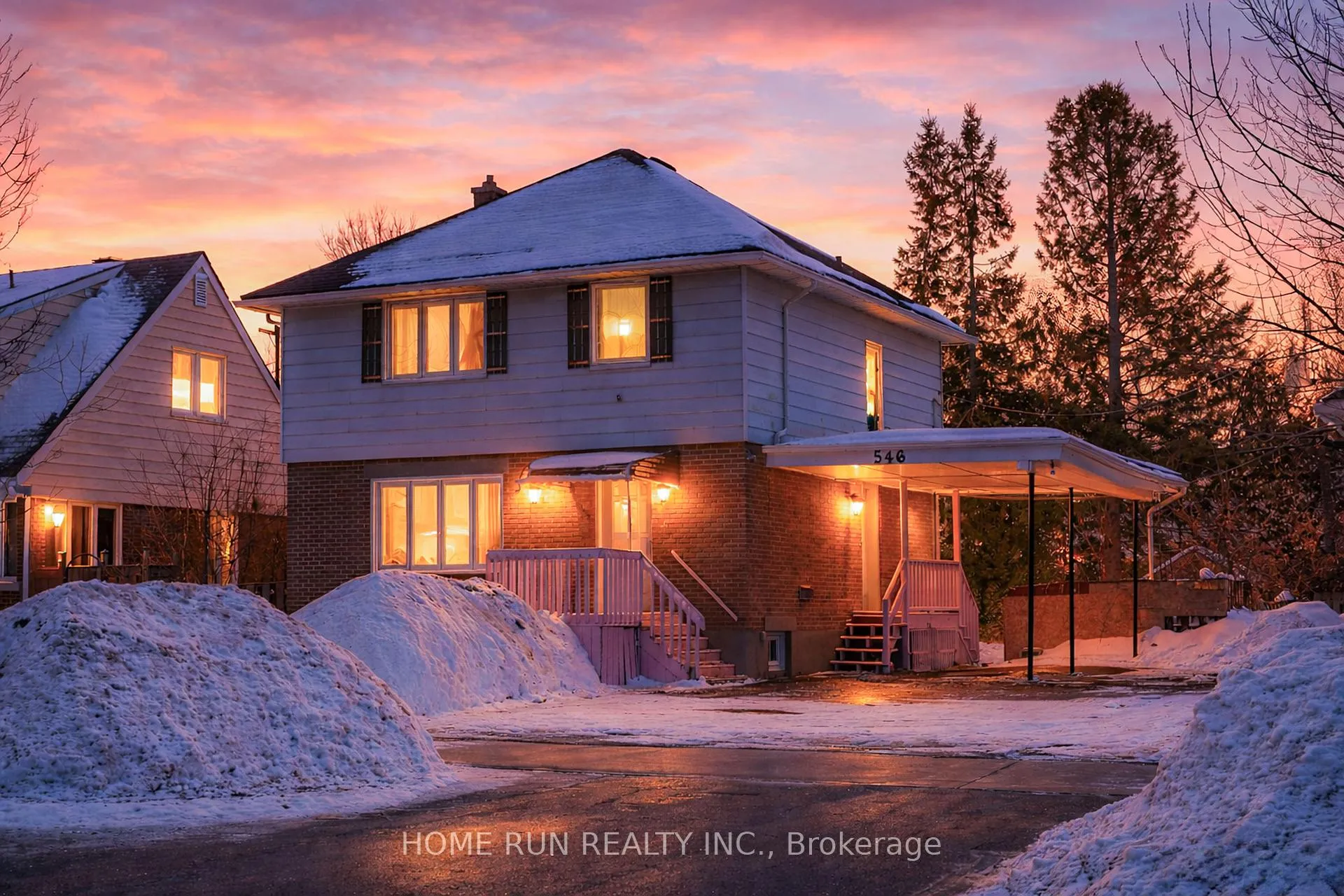 Photo 3 of 546 Donald Street, Ottawa, Castle Heights/Rideau High — HOMEH