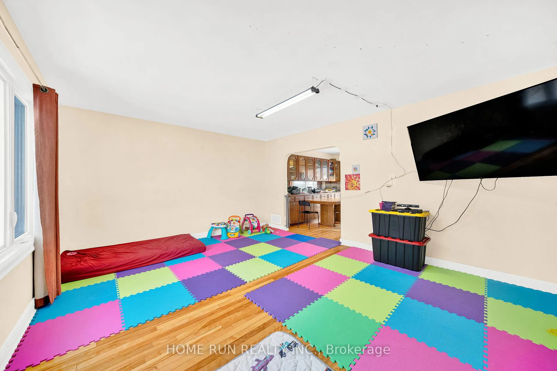 Photo 15 of 546 Donald Street, Ottawa, Castle Heights/Rideau High — HOMEH