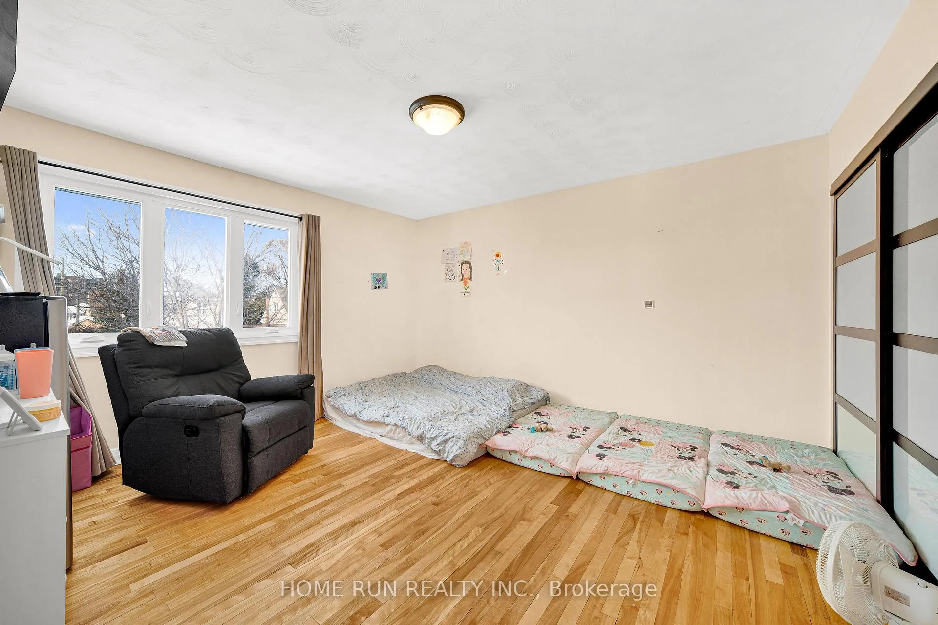 Photo 18 of 546 Donald Street, Ottawa, Castle Heights/Rideau High — HOMEH